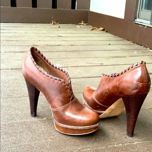 Amazing UGG Jamison booties